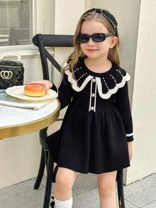 SHEIN Elladie kids 年轻女孩优雅珍珠装饰圆领长袖针织毛衣裙，适合休闲、户外、旅行、度假、居家、日托、娱乐、学校、派对