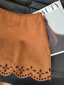 SHEIN Frenchy 女士纯色镂空弧形下摆时尚短裙 - 棕色 - 查看 4