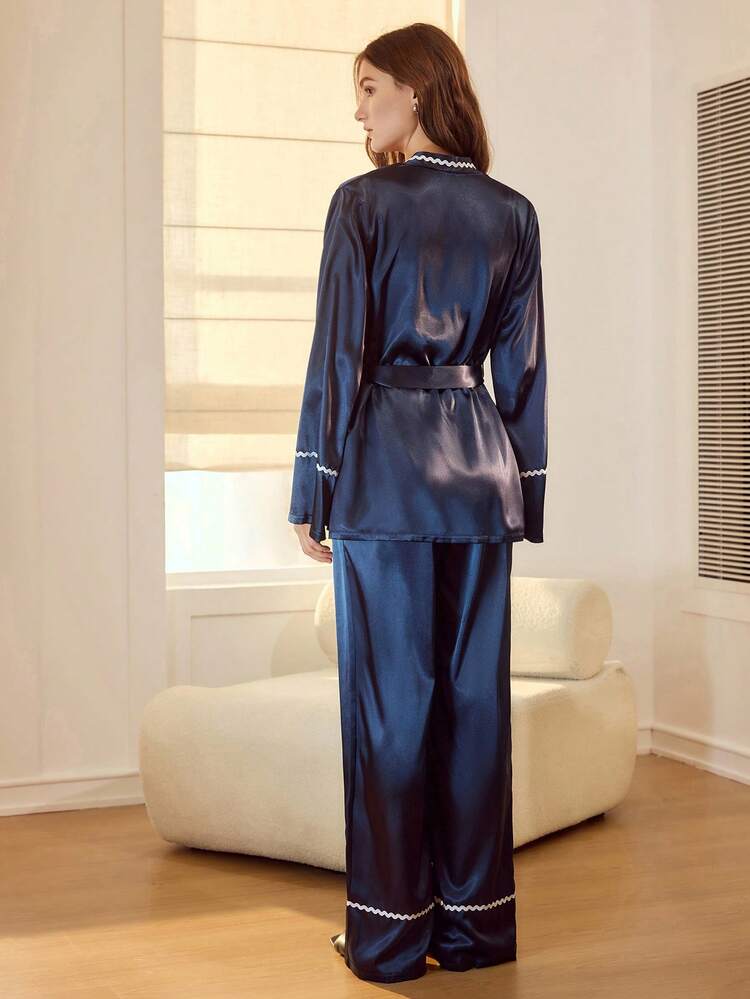 CONJUNTO DE PIJAMA COM Top DE MANGA LONGA E CALÇA COM FITA DE CONTRASTE EM CETIM