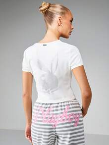 Missguided x Playboy 圣诞老人最爱的兔子圣诞假日图案短袖圆领T恤 - 白色 - 查看 2