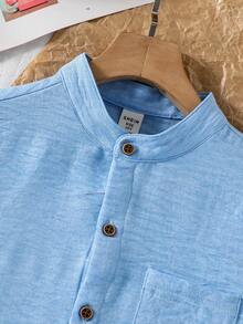 SHEIN Vacaura 1pc Tween Boys' Stand Collar Gentleman Style Solid Blue Casual Short Sleeve Shirt, Spring/Summer - Baby Blue - View 4