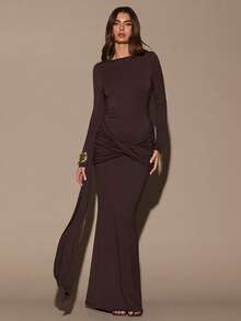 SHEIN BAE Đầm Maxi dài thanh lịch, cổ tròn, tay dài màu nâu, thiết kế xoắn eo, dáng xòe, buộc vạt, dành cho nữ mùa thu/đông, đầm dự tiệc, đầm hẹn hò lãng mạn, đầm phù dâu, đầm dạ hội, đầm sinh nhật, đầm Halloween, đầm Giáng sinh - màu nâu - Xem 1