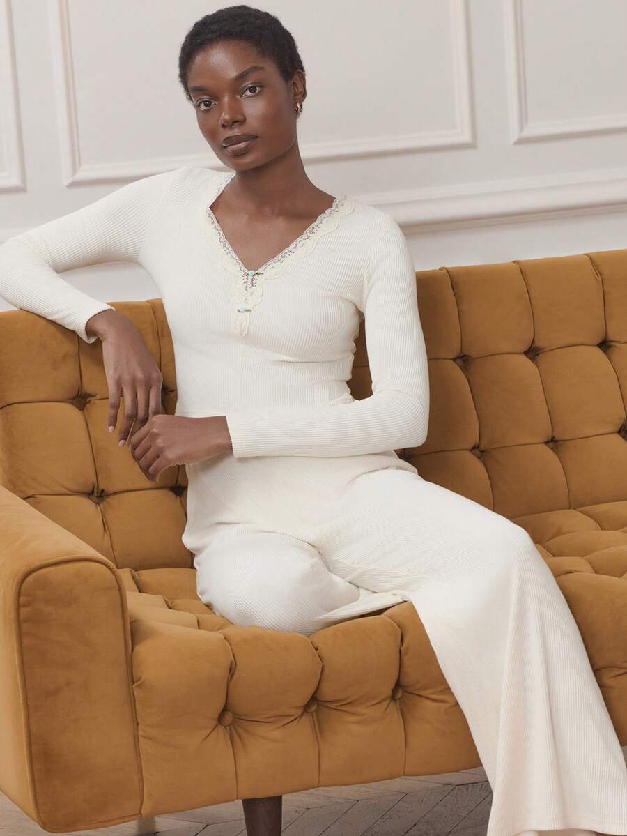 lacRébo White Cozy Ribbed Pajama Set With Lace-Trimmed Neckline And Delicate Flower Details - Soft And Feminine Sleepwear White Soft Sleepwear - Beige - View 1