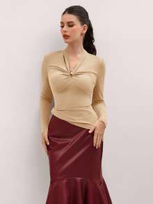 Modelyn Metal Buckle V-Neck Pleated Long Sleeve Elegant Fitted T-Shirt - Champagne - View 6