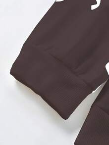 SHEIN Teen Girls' Brown Digital Print White Bow Crew Neck Sweatshirt & Black Skinny Pants Set, Comfortable Fitted, Autumn/Winter - Coffee Brown - View 4