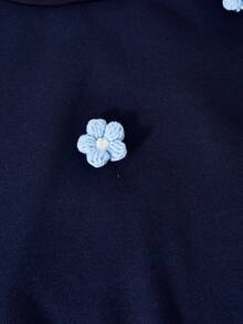 SHEIN ChillGRL 2件套少女碎花装饰卫衣搭配条纹喇叭裤，秋冬季