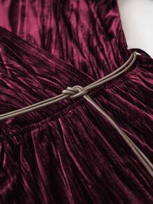 Aalyst 女士优雅高端正式办公通勤休闲婚礼宾客连衣裙，纯色丝绒面料，V领，松紧腰，喇叭下摆，皮带装饰，长袖，及地长裙 - 紫紅色 - 查看 3