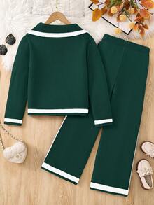 SHEIN 2 件套女童毛衣套装，适合秋冬，上衣采用时尚拼色饰边和双排扣领设计，杏色 V 领开衫搭配同色阔腿裤，休闲韩版风格适合日常、购物、户外、学校和其他场合 - 綠色 - 查看 2