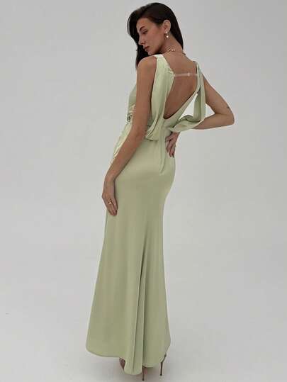 Aloruh Green Minimalist Elegant Party Backless Dress For Women