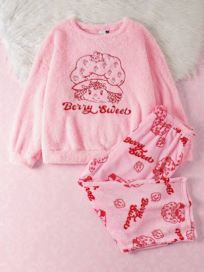 Strawberry Shortcake X SHEIN 加大码卡通人物刺绣圆领长袖上衣和裤子泰迪绒毛睡衣套装，女士冬季粉色睡衣，舒适保暖