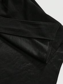 ROMWE EDITION 哥特式荆棘丛林花卉蝴蝶刺绣不对称下摆修身毛领纽扣长款黑色外套，花卉蝴蝶刺绣加大码黑色长款外套 - 黑色 - 查看 10