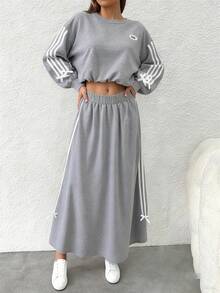 女士休闲圆领条纹蝴蝶结拼接卫衣，百搭套头衫搭配中长裙，秋冬装 - 灰色 - 查看 3