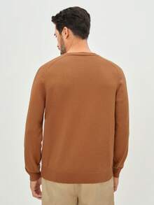 Manfinity CityGents 男士纯色圆领插肩袖休闲毛衣，秋冬季 - 駝色 - 查看 5