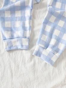 两件套女童休闲舒适粉白格子裤搭配毛绒长袖上衣，饰有小熊刺绣图案，秋冬家居服