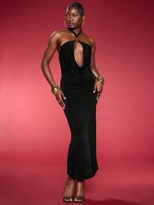 Normani Vestido Verão Feminino Sexy de Cor Sólida com Recorte Vazado e Costas Abertas com Fenda Alta - Preto - Visão 2