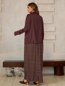 Roveilla 大码纯色鱼尾开衫和波点半裙两件套，秋冬款 - 咖啡棕 - 查看 2