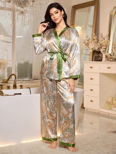 LuxeNights Conjunto de pijama elegante de satén con estampado de flores de cachemira y paisley para mujer