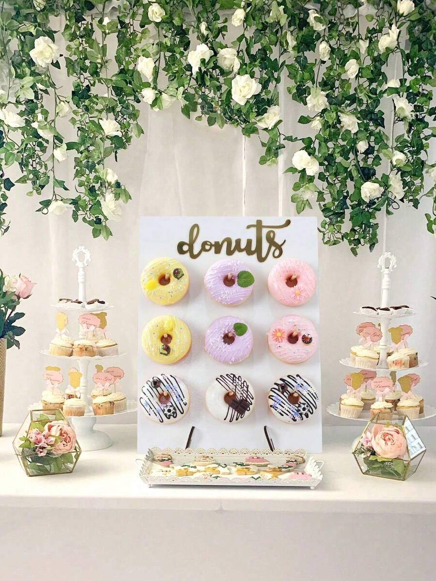 طقم حامل خشبي لعرض الدونات مقاس 26*35 سم، مناسب ل- 9 دونات، رفوف عرض الأطعمة، إكسسوارات ديكور الحلويات DIY، رفوف ديكور الكيك، إكسسوارات ديكور طاولة حفلة عيد الميلاد وحفلات استحمام الطفل وحفلات الكشف عن نوع الجنين - متعدد الألوان - مشاهدة 1