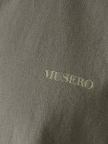 Musero 宽松针织印花短袖T恤，落肩款式，适合夏季、春季、假日度假穿着 - 橄欖綠 - 查看 6