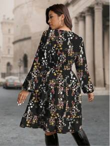 EMERY ROSE Plus Size Casual Ditsy Floral Lantern Sleeve Dress, Autumn - Black - View 2