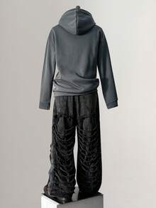 Manfinity Hypemode Y2K Retro Streetwear Men Faded Light Blue Barrel Leg Baggy Jeans - Black - View 2