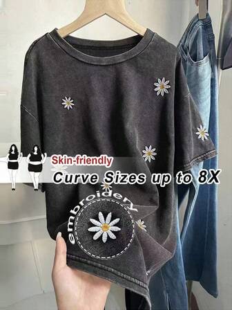 SHEIN CURVE+ 女式加大码圆领短袖宽松T恤，带水洗雪花和刺绣