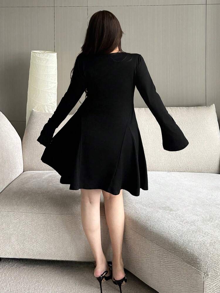 Dazy Plus Crew Neck Solid Color Stretchy Fitted Short Sexy Long Sleeve Versatile All-Match Bodycon Dress
