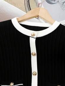 SHEIN 罗纹荷叶边毛衣，适合青少年女孩，时尚法式简约荷叶边针织毛衣，长袖，秋冬季黑白毛衣，黑白象牙色青少年套装，青少年黑色衬衫配白色蝴蝶结，女孩黑色连衣裙配白色开衫，女孩黑白罗纹衬衫配黑色长罗纹裙（适合16岁女孩），黑白开衫，黑白罗纹毛衣，黑白荷叶边毛衣，女孩毛衣外套，儿童开衫，女孩开衫，儿童毛衣，女孩纽扣服装，秋冬季服装，女孩长袖衬衫，儿童开衫，女孩卫衣，儿童毛衣，女孩纽扣外套，青少年女孩服装，毛衣，女孩毛衣，青少年女孩毛衣，青少年女孩套装，女孩冬季服装，11 - 黑色 - 查看 4