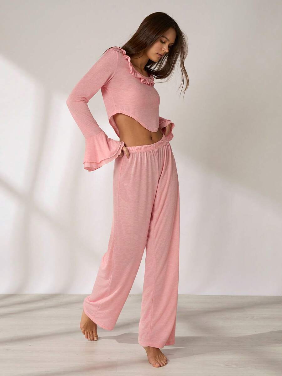 SHEIN Conjunto de pijama de mujer con parte superior con dobladillo de volantes, ropa de otoño e invierno - Rosa - Ver 1