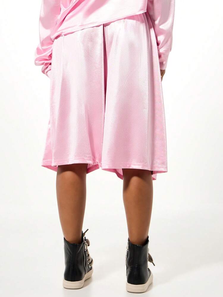 SUMWON WOMEN Satin Basketball Shorts With Script Text