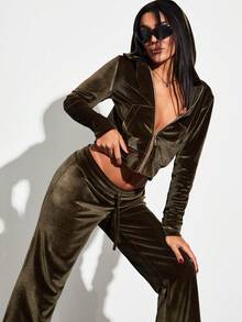 EURMUSE Damen Mintgrüner Samt Zweiteiler - NASTY Hotfix Strass Trainingsanzug, Slim Fit Reißverschluss Hoodie mit Skelett Hand Kristall Design & Hohe Taille Jogginghose, fancy Baddie Y2K Loungewear Set für Teenager Mädchen, kuschelig weicher Komplett-Look - Minzgrün - Übersicht 4