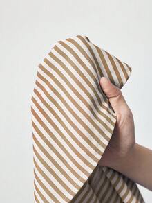 Maija Chemise décontractée à manches longues rayées, à simple boutonnage métallique pour femmes. Tenue de bureau décontractée urbaine pour femmes. Tenue de bureau élégante pour femmes. Convient pour Noël, le Nouvel An, les invités de mariage, les vêtements de base. - Noir - Voir 10