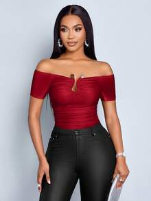 SOLERSUN 女式纯色露肩短袖修身褶饰T恤 - 酒紅色 - 查看 4