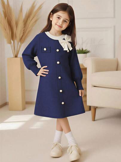 少女甜美百搭毛衣裙，2025新款藏青色针织套头衫，精致3D手工蝴蝶结装饰，直筒廓形，柔软亲肤面料，长袖搭配可爱时尚细节，适合通勤、外出及秋冬使用