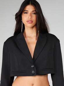 MISSGUIDED 短款水钻铆钉装饰纽扣前襟西装外套，宽翻领长袖，适合商务休闲办公场合穿着。 - 黑色 - 查看 6