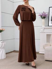 Al Najma Váy suông họa tiết hoa 3D thanh lịch, tay dài, viền xòe - màu nâu - Xem 8