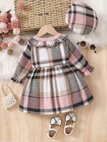 SHEIN Conjunto de vestido y gorro rosa con bloque de color, patrón de cuadros y decoración de volantes y moño para bebé niña en Navidad - Rosa - Ver 2