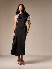 AiiRZ Vestido midi assimétrico de cetim com detalhes em renda, cintura franzida e pregas, ideal para ocasiões especiais como casamentos, festas e eventos noturnos. - Preto - Ver 5