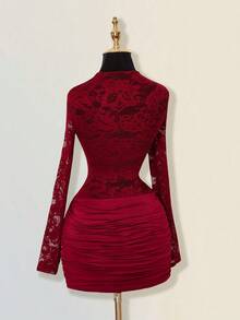 SHEIN ICON 女士优雅性感纯色蕾丝拼接迷你连衣裙 - 酒紅色 - 查看 8