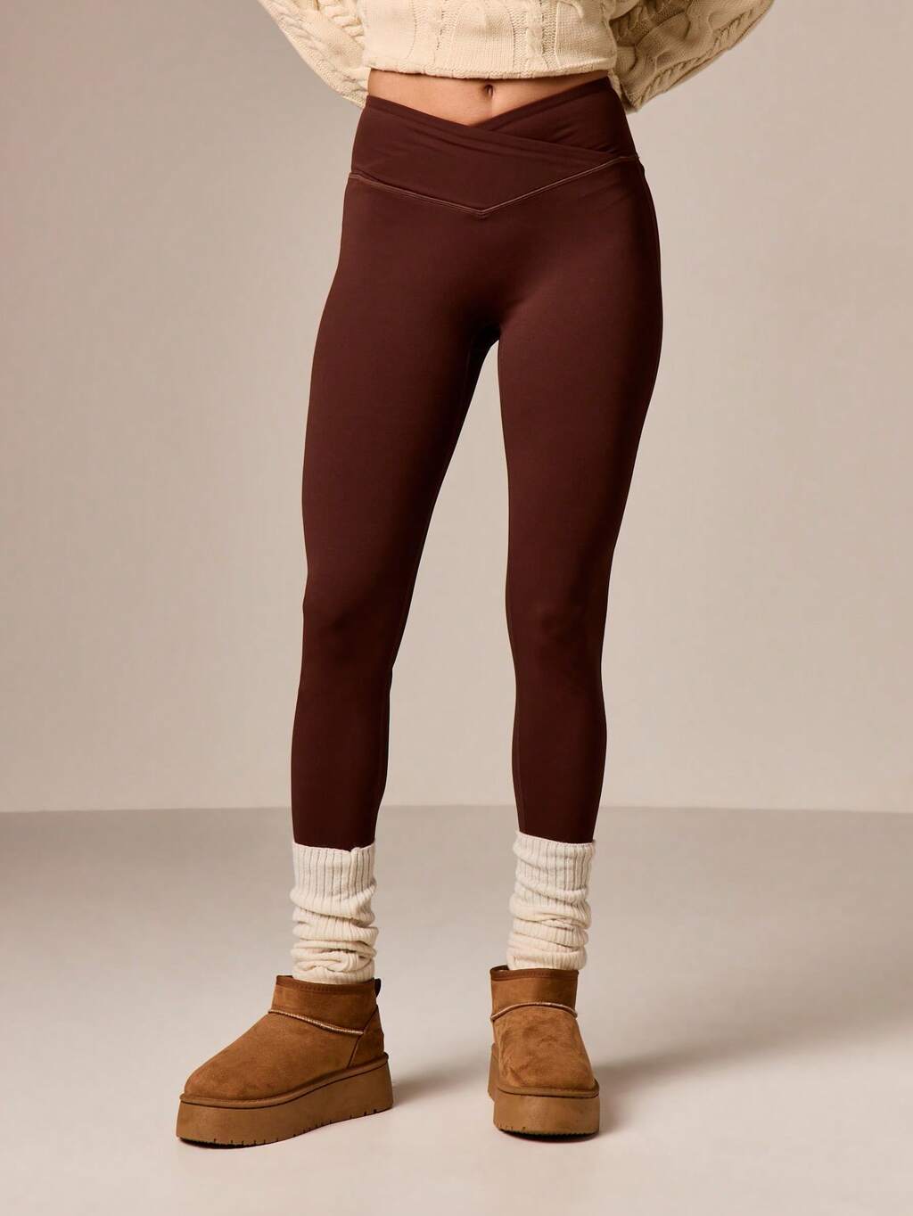 High Waisted V-Waistband Seamless Leggings