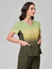TaskEZ Conjunto de uniforme de scrubs con top de manga corta en degradado y pantalones de unicolor - Verde militar - Ver 7