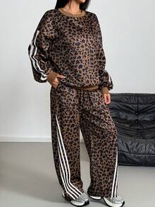 2pcs Set Contrast Color Striped Fleece Hoodie Sweatshirt, Fashionable Street Style Leopard Print - Multicolor - View 3