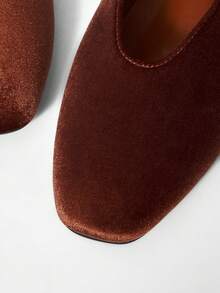 MOTF PREMIUM WOMEN'S VELVET COMMUTING CASUAL COMFORTABLE VERSATILE MARY JANE SQUARE TOE FLAT SHOES - Brown - View 6