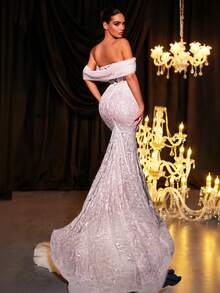 Glamrae Elegancka, biała, romantyczna, luksusowa, haftowana koronka z koralikami z przodu, przezroczysta siateczka, głęboki dekolt w serek, styl syreny, bardzo długi tren (odpinane siateczkowe rękawy), regulowany krawat, odpowiednia do kościoła, na trawnik, na plażę, na wesele