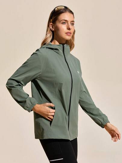 Exploreva Women's Outdoor Casual Hooded Windbreaker