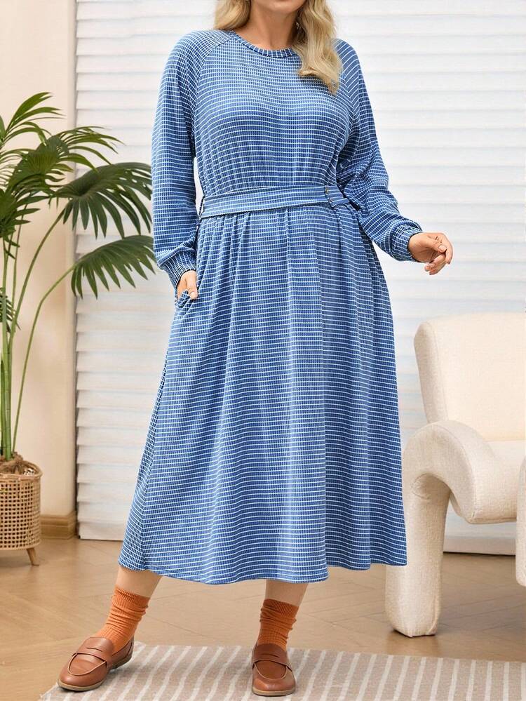 Plus Size Women Fall/Winter Street Fashion Casual Round Neck Long Sleeve Blue Striped Mid-Length Belted Dress With Pockets, Autumn/Winter,Going Out Outfits,2025 New Clothes,Simple And Fashionable For Everyday Wear,Christmas Outfit For Women ,New Year Clothes,Breathable And Comfortable