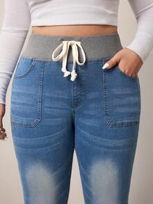 Enliva Plus Size Sexy Stretch Color Block Wide Waistband Blue Denim Jeans, For Apple Rounded Body Shape - Light Wash - View 3