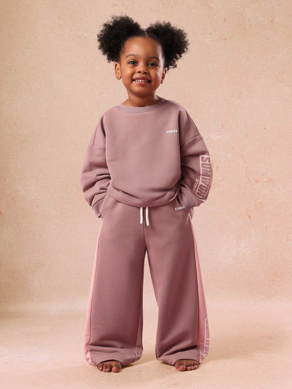Ensemble sweat-shirt et jogging ample avec logo imprimé