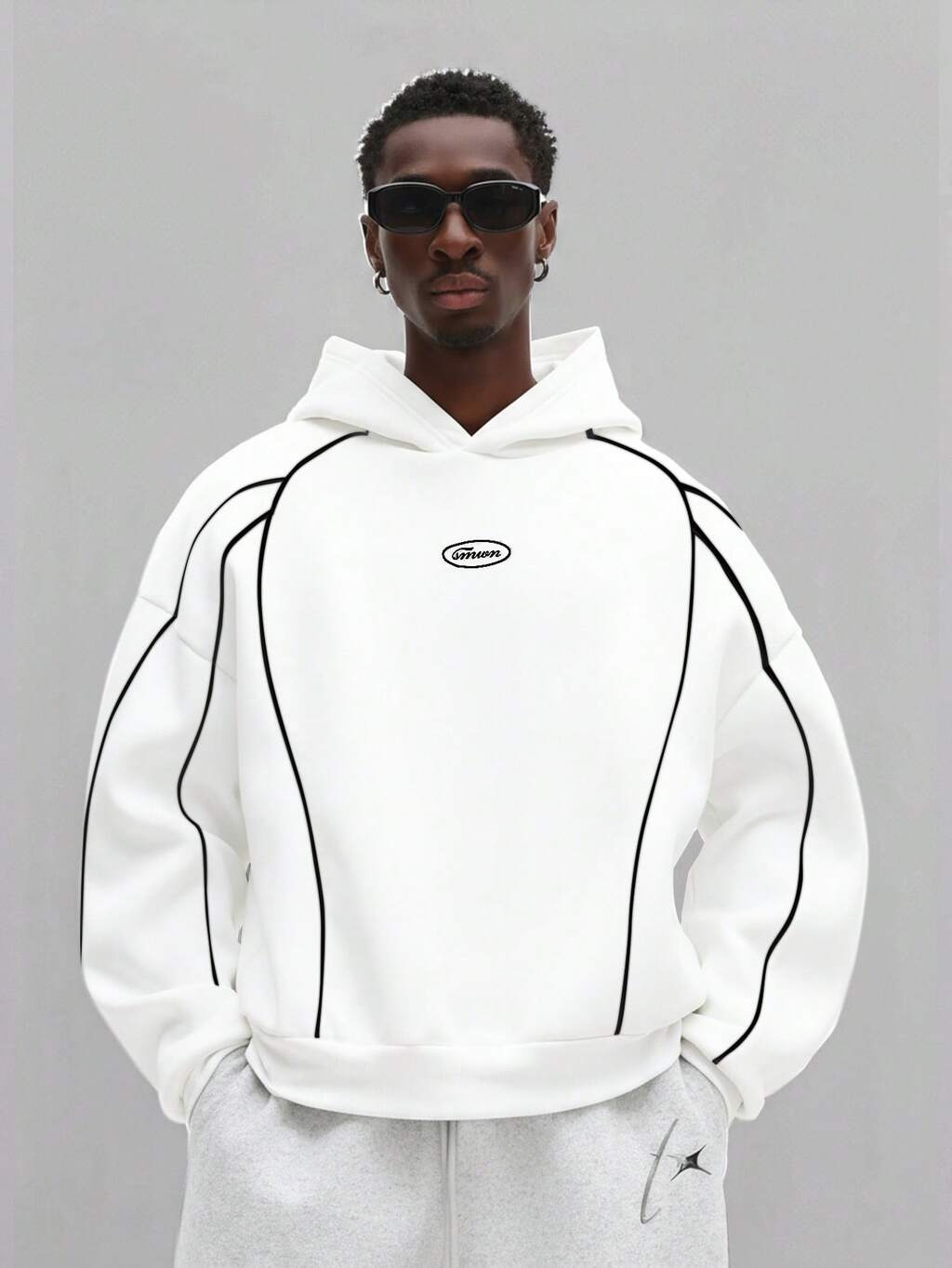 SUMWON Pullover Hoodie With Contrast Piping Details And Front Pocket For Casual Streetwear Style Plain