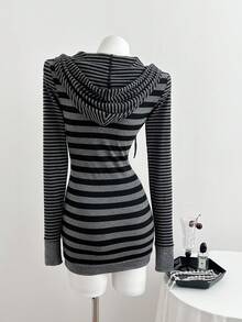 SHEIN Unity Váy dài tay có mũ trùm đầu họa tiết sọc đen xám cổ điển dành cho nữ - Nhiều màu - Xem 2